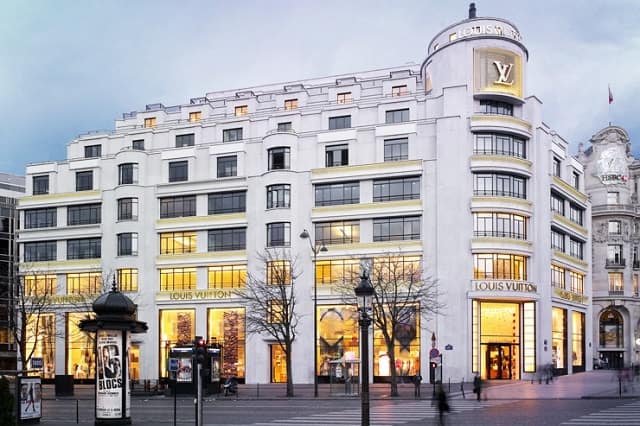 Boutique Louis Vuitton - Top 15 marques de luxe françaises